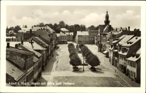 Ak Adorf im Vogtland,  Markt, Rathaus
