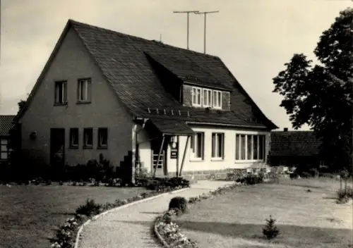 Ak Eßbach in Thüringen, Konsum-Landgaststätte, Eßbach (Krs. Schleiz)
