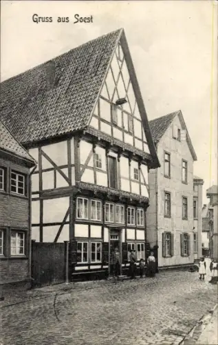 Ak Soest in Westfalen,  Fachwerkhaus, Straßenansicht