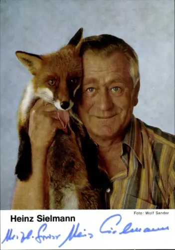 Ak Kameramann und Fotograf Heinz Sielmannn, Portrait, Fuchs, Autogramm