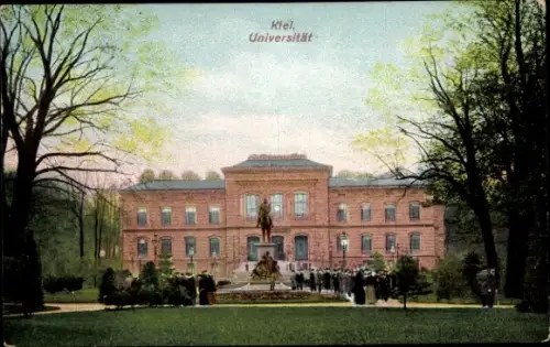 Ak Kiel,  Universität, Universitätsgebäude, Brunnen mit Denkmal