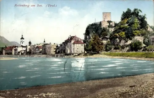 Ak Rattenberg am Inn Tirol, Stadt vom Ufer aus gesehen