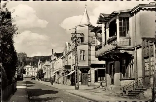 Ak Sassnitz auf der Insel Rügen, Hafenstraße, G. Franz Rüdiger