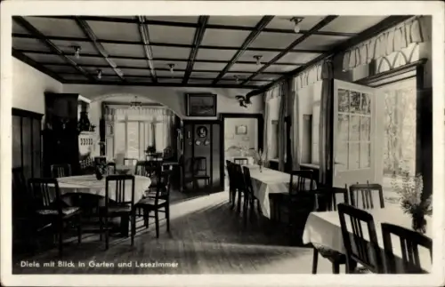 Ak Sarbinowo Ostseebad Sorenbohm Pommern, Erholungsheim, Garten, Lesezimmer
