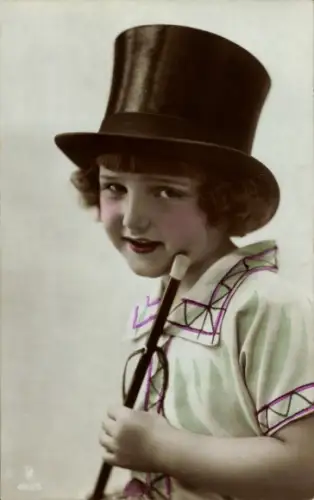 Ak Kinderportrait, Kind mit Zylinder und Spazierstock, coloriert