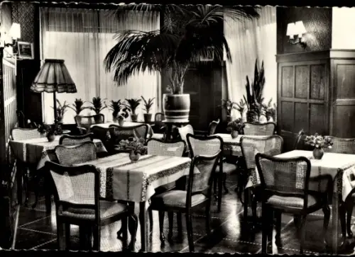 Ak Echternach Luxemburg, Hotel Universel et Cheval Blanc,  Speisesaal