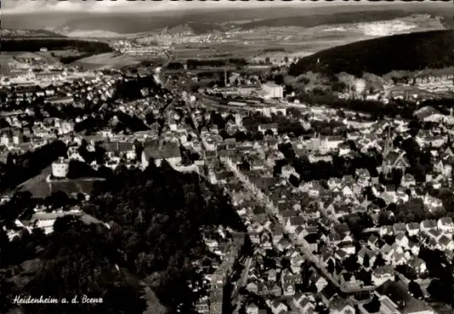 Ak Heidenheim an der Brenz Württemberg, Luftaufnahme von Heidenheim, Stadtansicht, Flusslandschaf