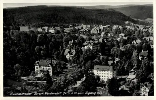 Ak Freudenstadt im Schwarzwald, Heilklimatischer Kurort  740 m ü. M., vom Flugzeug aus