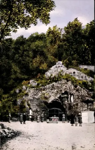 Ak Maria Gugging Klosterneuburg in Niederösterreich, Lourdesgrotte in Wienerwalde