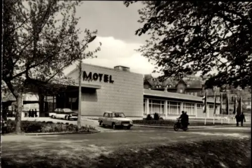 Ak Quedlinburg im Harz, Quedlinburg - Motel, MOTEL-Schriftzug, Foto: Zabel, Planet Verlag Berlin