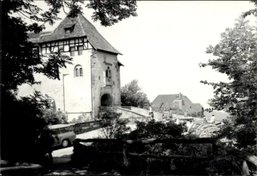 Ak Lutherstadt Eisenach in Thüringen, Kuranstalt Hainstein, Stadttor von  Torhaus mit Brücke, Fac