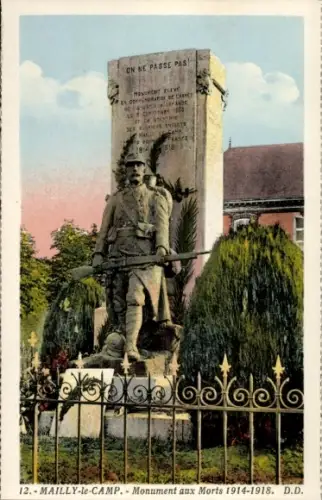 CPA Mailly le Camp Aube, Monument aux Morts 1914-1918