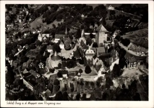 Ak Burg an der Wupper Solingen, Luftaufnahme von Schloss Burg