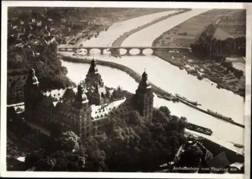 Ak Aschaffenburg am Main Unterfranken, Aschaffenburg vom Flugzeug aus, Schloss Johannisburg, Main