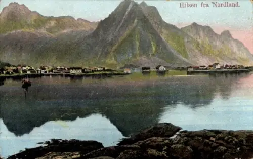Ak Torget Nordland Norwegen,  Küstenort am Wasser, Bergpanorama
