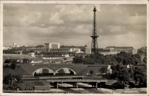 Ak Berlin Charlottenburg Westend, Funkturm, Halensee-Straße, Ausstellungsgelände