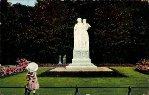 Ak Hannover, Königinnen Denkmal
