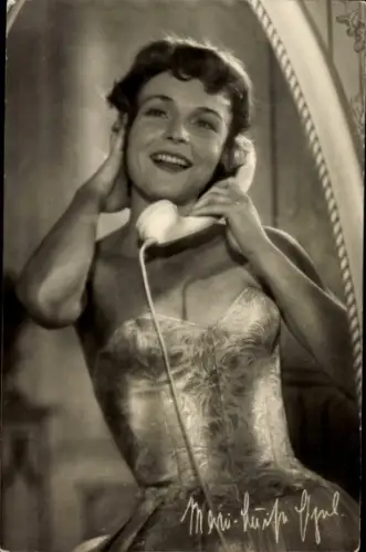 Ak Schauspielerin Marie Luise Etzel, Portrait, Telefon, Defa Film Der Hauptmann von Köln