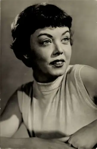Foto Schauspielerin Gabriele Hoffmann, Portrait, Film Drei Mädchen im Endspiel