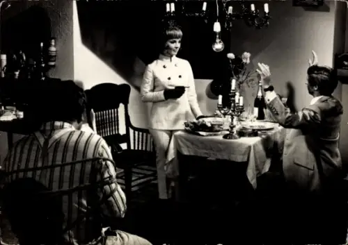 Ak Filmszene aus Mit mir nicht Madam, DEFA, A. Bürger, R. Römer