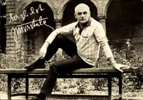 Ak Schauspieler Jiri Vrstala, Portrait, Film Mörder auf Urlaub, Autogramm