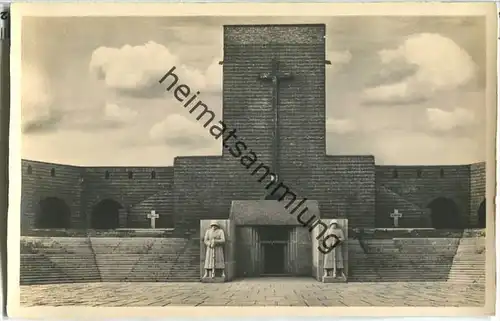 Hohenstein - Olsztynek - Reichsehrenmal Tannenberg - Eingang - Foto-Ansichtskarte - Verlag E. Grüneberger Hohenstein