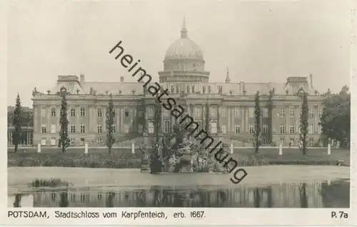 Potsdam - Stadtschloss vom Karpfenteich - Foto-AK 30er Jahre - Verlag Ludwig Walter Berlin