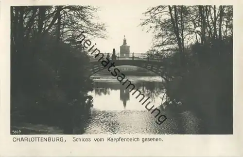 Berlin-Charlottenburg - Schloss vom Karpfenteich gesehen - Foto-AK 30er Jahre - Verlag Ludwig Walter Berlin