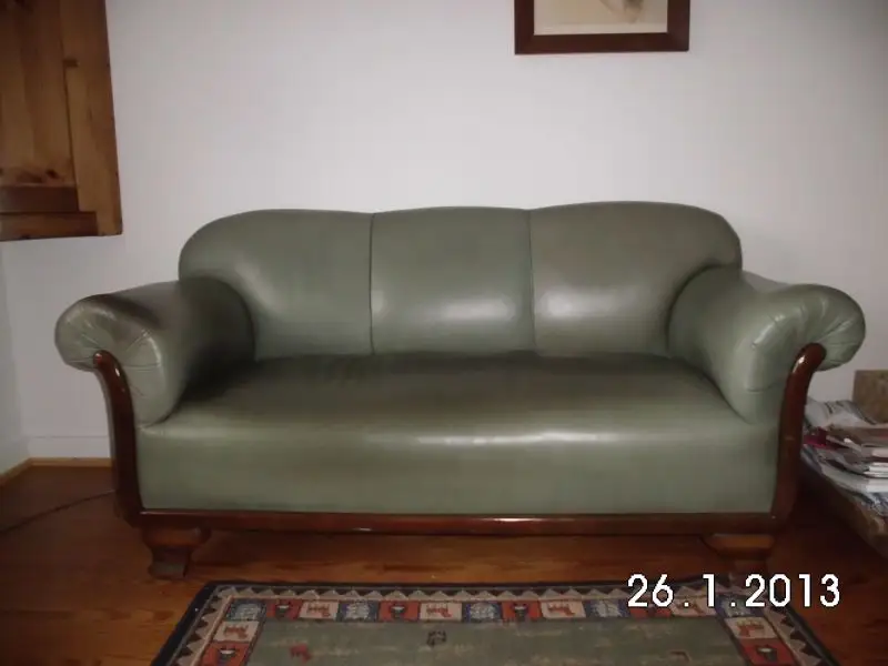 altes Ledersofa  0