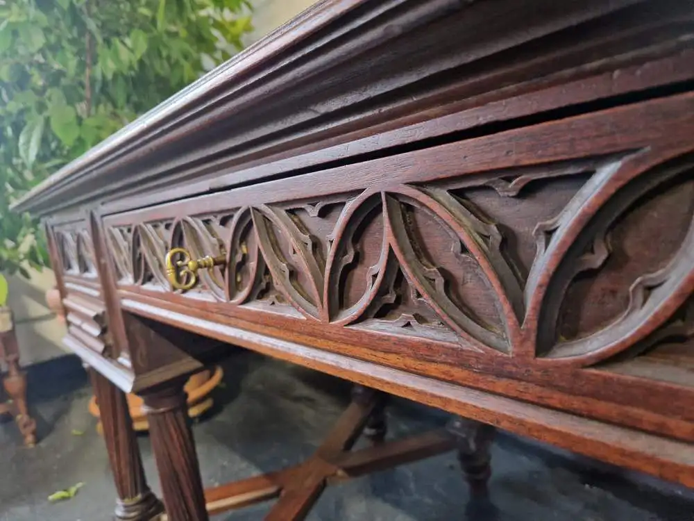 Antiker gotischer Doppelschreibtisch von Mercier Frères, Paris – 19. Jahrhundert 8