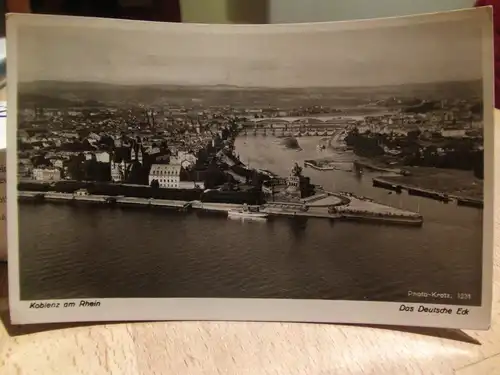 Alte AK 
Koblenz, Das Deutsche Eck,
gelaufen, mit Marke, gestempelt 17.08.1936