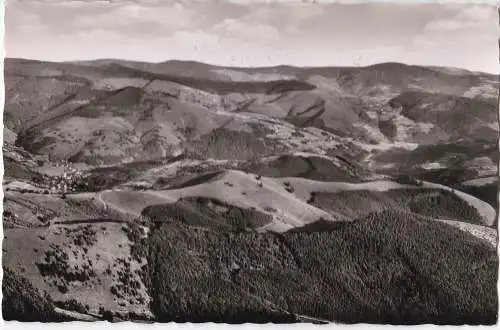 [Ansichtskarte] Belchen, 1415m ü.M., südl. Schwarzwald, Hotel Belchenhaus - Blick vom Belchen auf Schönau. 