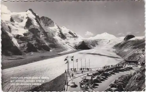 [Ansichtskarte] Parkplatz Freiwandeck 2368 m mit Grossglockner 3798m und Johannisber 63668 m. 