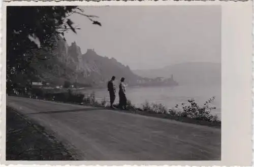 [Ansichtskarte] Auf der Strasse zwischen Weissen Kirchen in der Wachau und Dürnstein - 1935. 