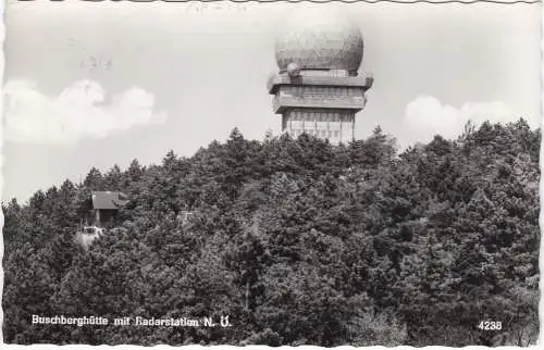 [Ansichtskarte] Buschberghütte mit Radarstation N.O. 