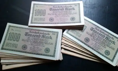 Banknoten Lot : 25 x 1.000 Mark / Reichsmark von 1922 --- verschiedene -