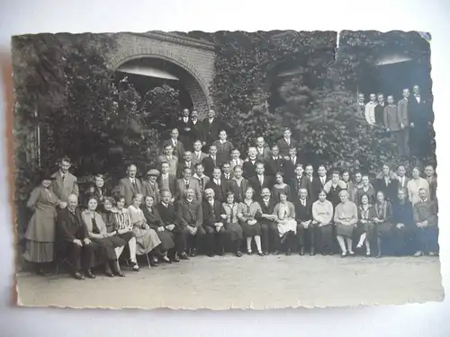 Alte AK Fotokarte Gruppenfoto unbekannter Ort um 1930 [V67]