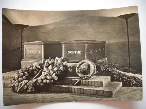 Alte AK Weimar Goethe und Schiller Gruft Grab [D44]