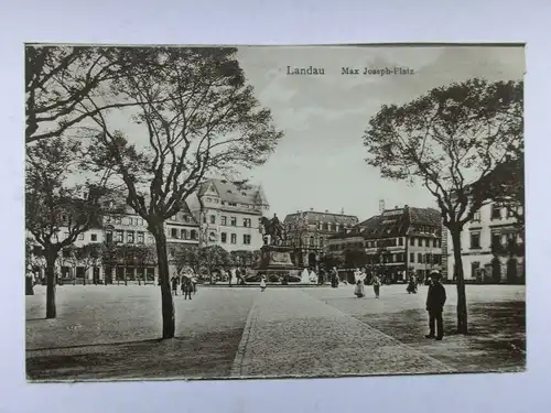 Alte AK Landau Max Joseph Platz [aO589]