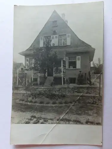 Alte AK Fotokarte Unbekannter Ort Gebäude Haus (m. Knickfalte) [aH158]