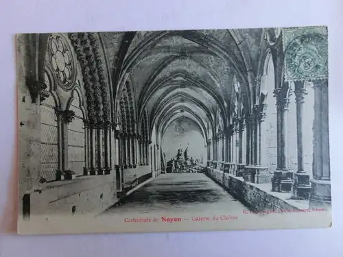 Alte AK Noyon Cathedrale Galerie du Cloitre [aM112]