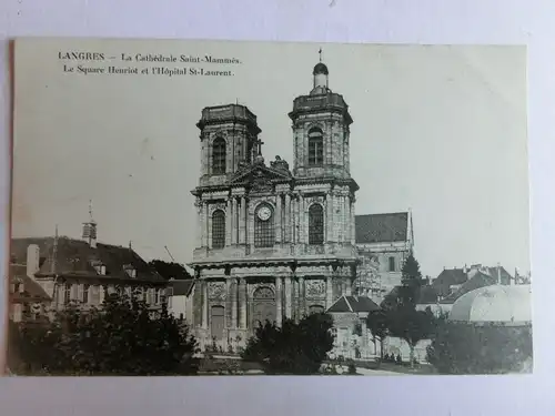 Alte AK Langres La Cathedrale Saint Mammes Le Square Henriot … [aM361]
