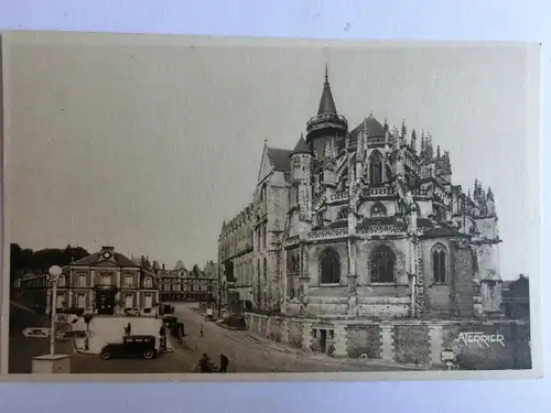 Alte AK Le Treport Eu Mers Eu La Cathedrale, le Chateau et la Mairie [aM362]