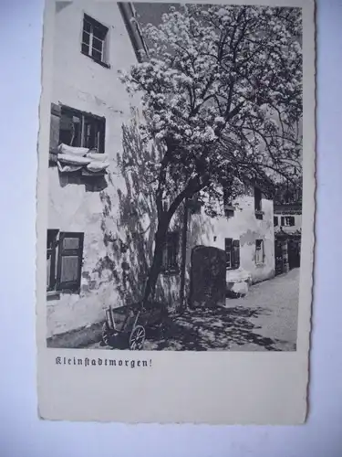 Alte AK Unbekannter Ort Haus Betten Leiterwagen [aD236]