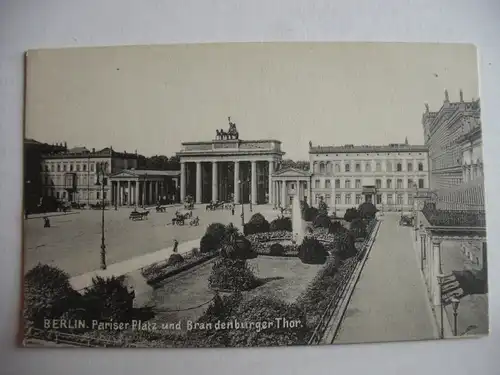 Alte AK Berlin Pariser Platz Brandenburger Tor  um 1920 [S45]