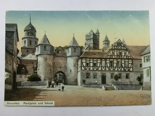 Alte AK Braunfels Marktplatz und Schloß [aR409]