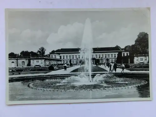 Alte AK Hannover Herrenhausen Schloß (m. Knicken) [aT371]