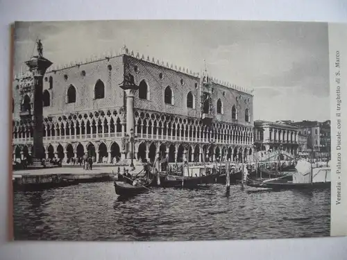 Alte AK Venedig Venezia Palazzo Ducale con il traghetto di S. Marco [549]