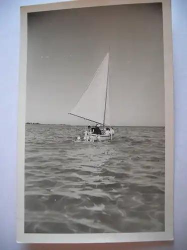 Alte AK Fotokarte Segelboot Stempel Kellenhusen [A1042]