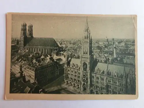 Alte AK München Frauenkirche Neues Rathaus [aO70]